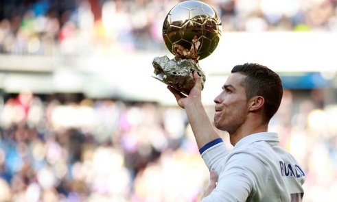 Quả bóng vàng 2017 khó thoát khỏi tay Ronaldo