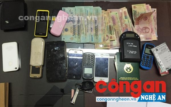Một số đối tượng và tang vật trong các chuyên án ma túy