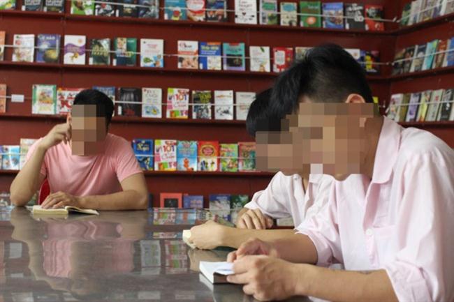Học viên đang đọc sách tại trung tâm cai nghiện ma túy Thanh Đa