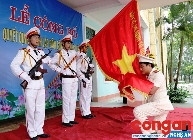 Cán bộ, chiến sỹ Đồn Công an Thạch Khê (Công an huyện Thạch Hà) tuyên thệ, ra mắt