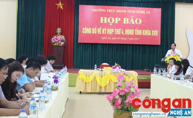 Buổi họp báo về kỳ họp thứ 4, HĐND tỉnh khóa XVII