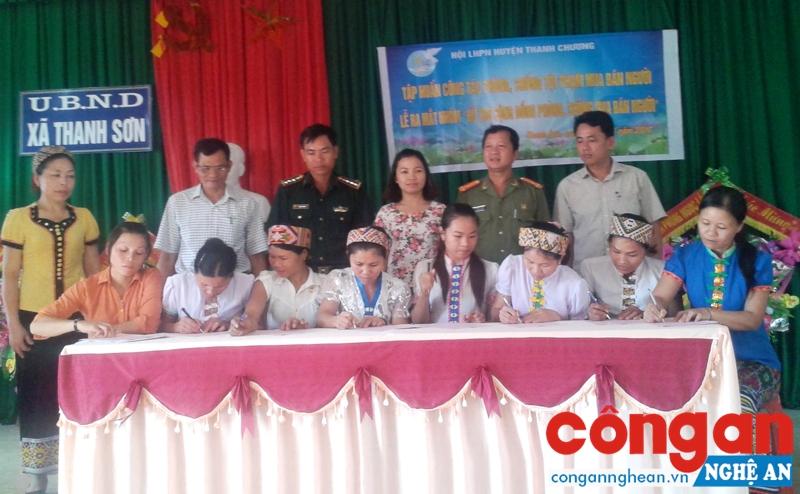 Cán bộ, hội viên ký cam kết phòng, chống mua bán người