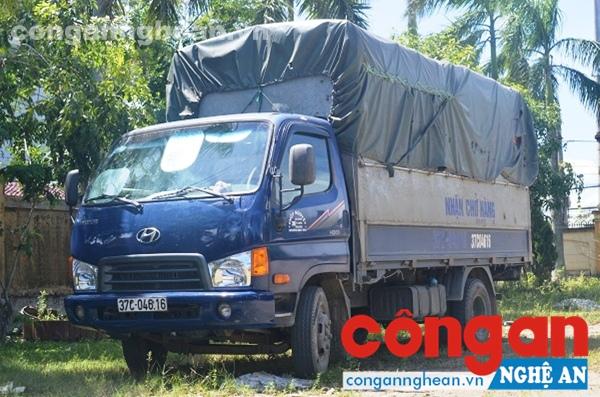 Chiếc xe gây tai nạn rồi bỏ trốn trong đêm