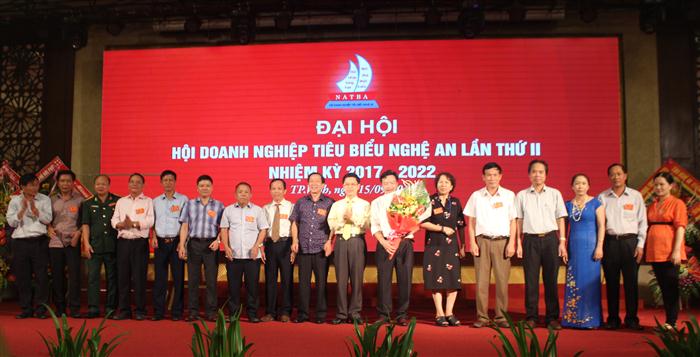 Ra mắt Ban chấp hành Hội doanh nghiệp tiêu biểu Nghệ An nhiệm kỳ 2017-2022