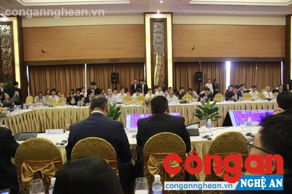 Đại biểu tham dự hội nghị