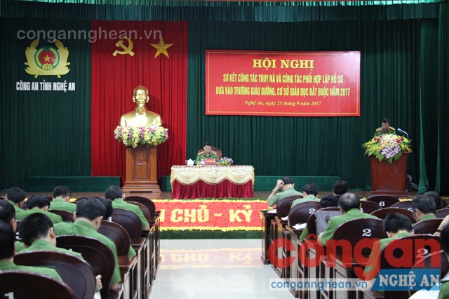 Toàn cảnh hội nghị