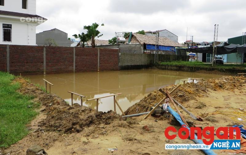 Hiện trường khu đất đang xảy ra tranh chấp giữa 2 gia đình bà Quỳ và anh Nghĩa