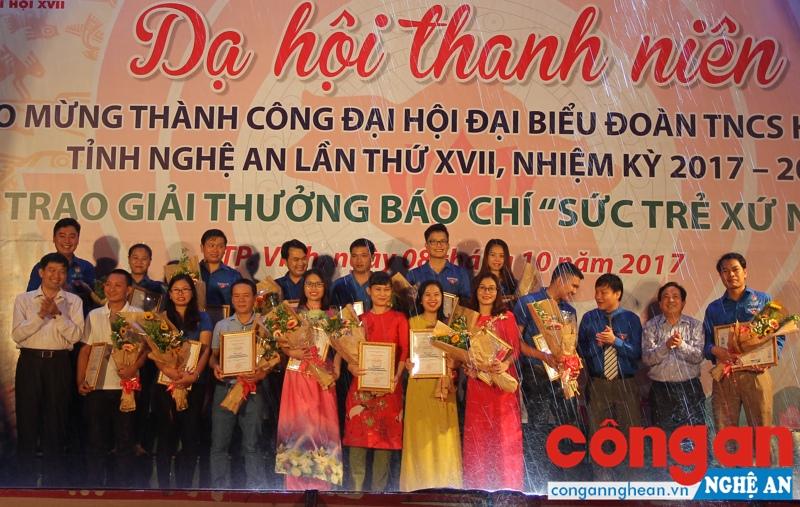 Trao giải báo chí 