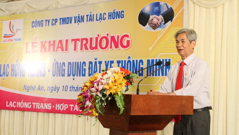Ông NGuyễn Danh Liên, Phó Chủ tịch Hiệp hội vận tải Hà Nội phát biểu tại lễ khai trương.