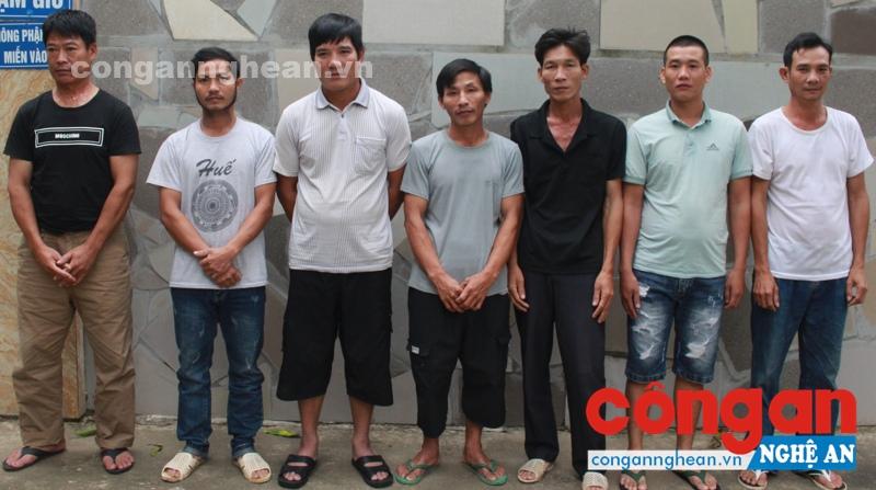7 đối tượng trong vụ đánh bạc