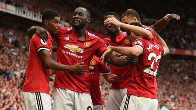 MU trở về sân nhà sau trần thua đáng thất vọng 1-2 trước Huddersfield