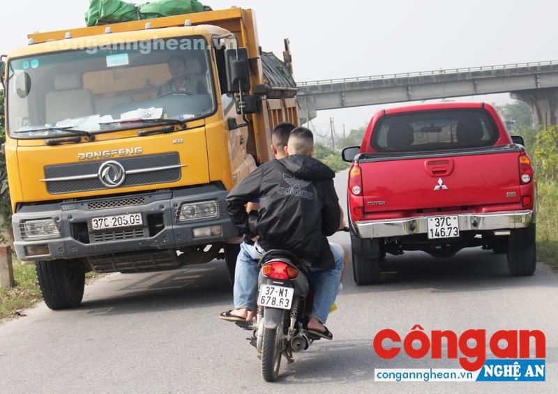  Những đối tượng thanh niên vi phạm trật tự ATGT sẽ bị xử lý nghiêm