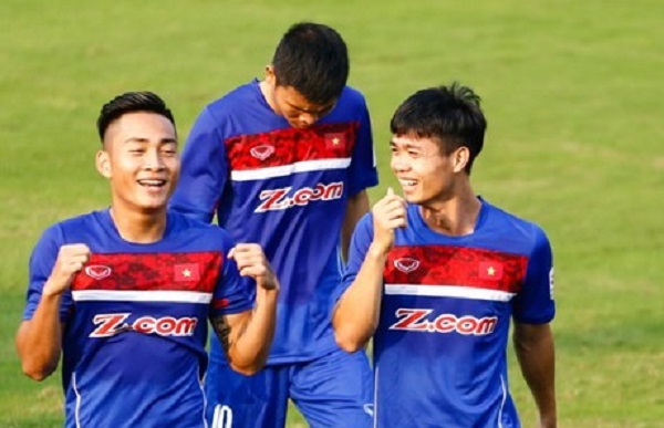 Hồ Tuấn Tài (SLNA) cùng