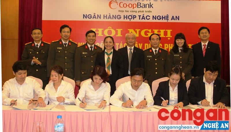 Trong năm, Phòng An ninh Kinh tế đã triển khai sâu rộng phong trào toàn dân bảo vệ an ninh Tổ quốc tại các doanh nghiệp