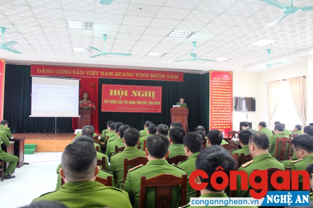Toàn cảnh buổi tập huấn