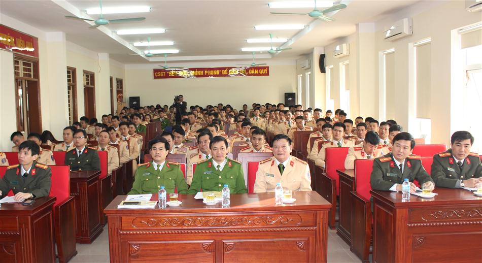Các đại biểu tham dự khai mạc hội nghị