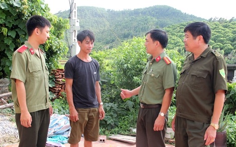 Công an Bắc Giang vận động người đi xuất cảnh trái phép trở về yên tâm lao động, sản xuất. 