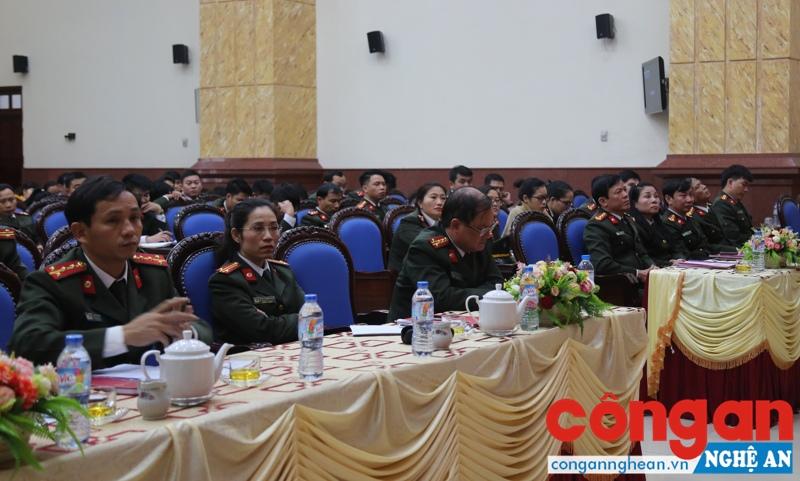 Toàn cảnh hội nghị