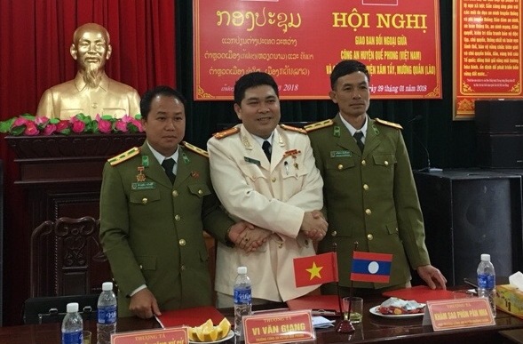 Lãnh đạo Công an 3 huyện thống nhất ký kết biên bản ghi nhớ