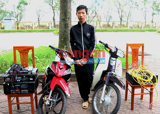 Đối tượng Lê Xuân Đạt và tang vật trong các vụ án