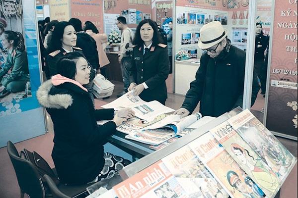 Các ấn phẩm của Báo chí CAND được đông đảo độc giả đón nhận. 