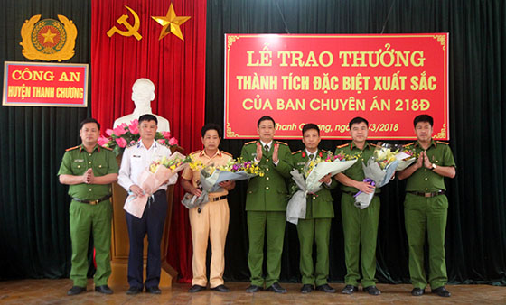 Trao thưởng cho Ban chuyên án 218Đ