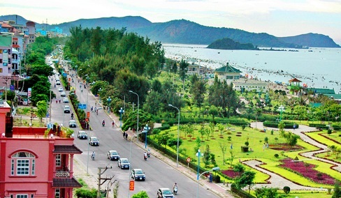 Phố biển Cửa Lò ngày càng thu hút nhiều du khách trong và ngoài nước - Ảnh: Internet