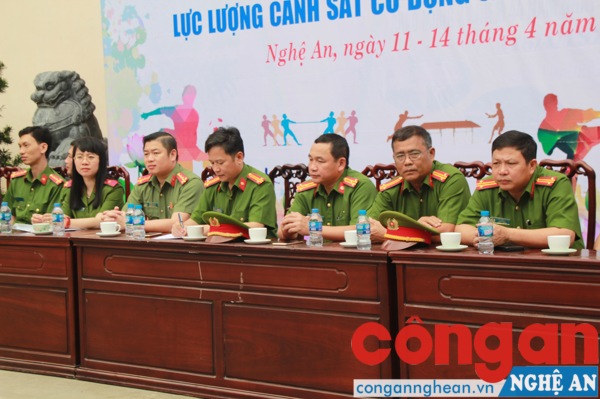 Các địa biểu tới dự