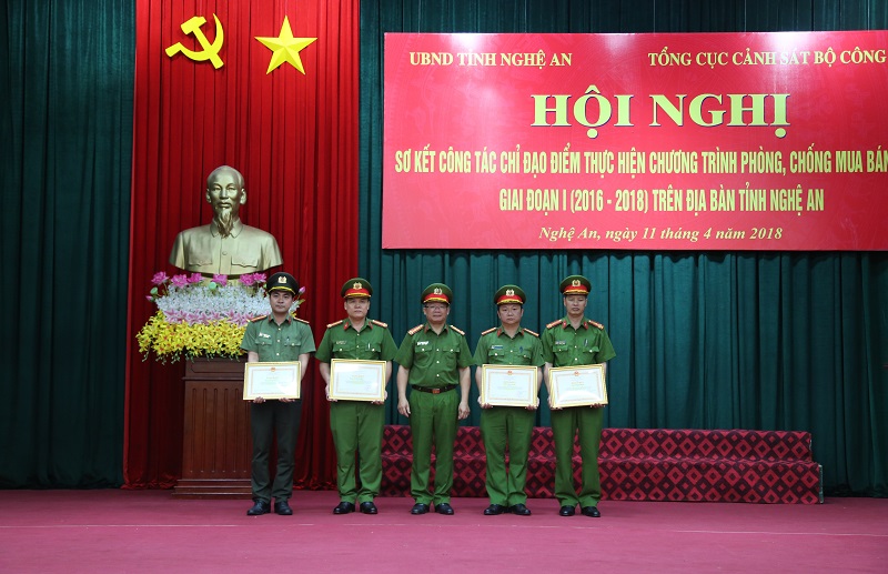Các tập thể được nhận Bằng khen của Bộ trưởng Bộ Công an