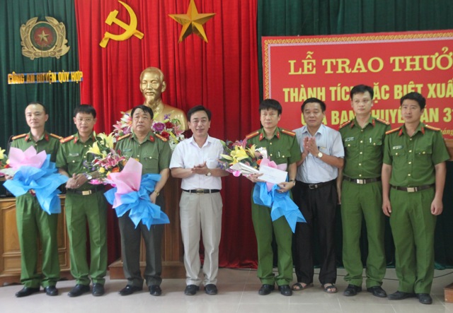 UBND huyện trao thưởng Ban chuyên án