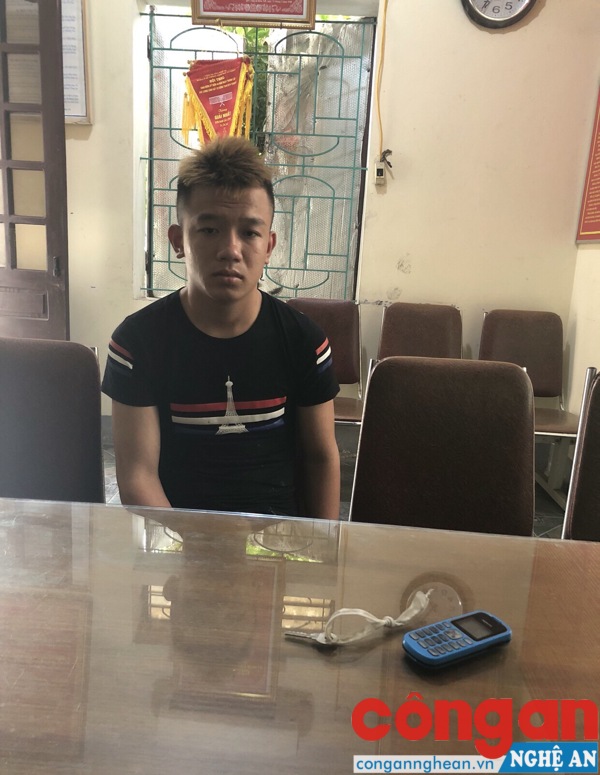 Đối tượng tại cơ quan công an
