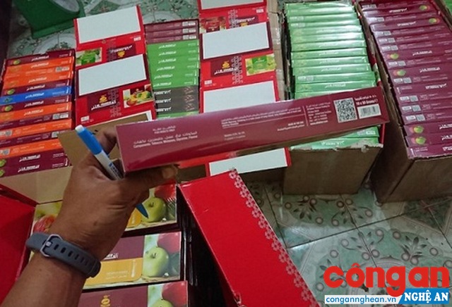 Shisha hương liệu bị Trạm CSGT Diễn Châu thu giữ