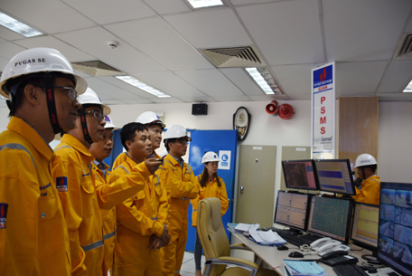 Đoàn kiểm tra ATVSLĐ tỉnh kiểm tra thực tế tại Trung tâm Phân phối khí Phú Mỹ (KCN Phú Mỹ 1, TT.Phú Mỹ, huyện Tân Thành)
