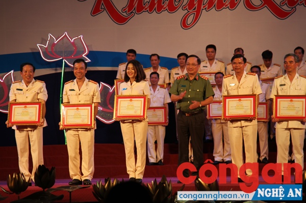 Trao giải Nhất toàn đoàn cho 5 đơn vị