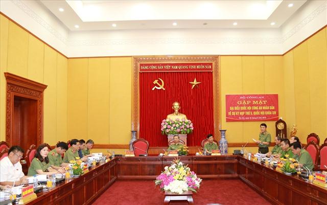 Toàn cảnh buổi gặp mặt.