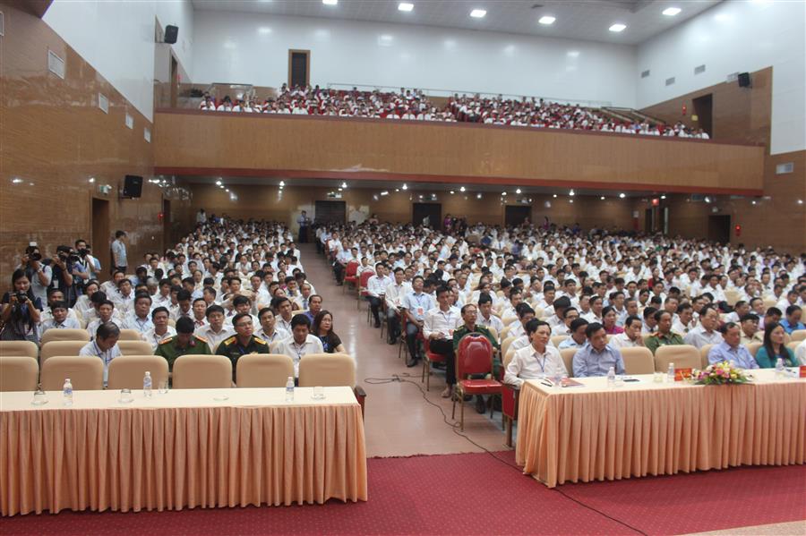Tại hội nghị