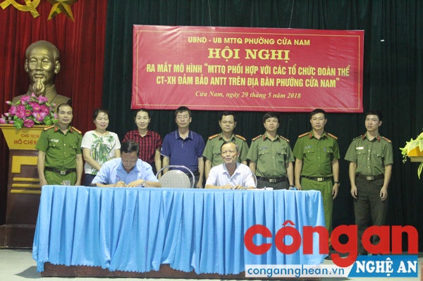 Ký cam kết đảm bảo ANTT trên địa bàn