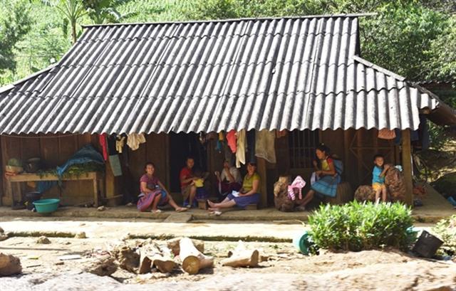 Chỉ mới cách đây mấy ngày, tiếng súng, lửa và cả lựu đạn nổ khiến người dân hoang mang, lo sợ giờ đã thay thế bằng tiếng cười, ánh mắt tươi vui, những đứa trẻ vô tư nô đùa trong ánh nắng...