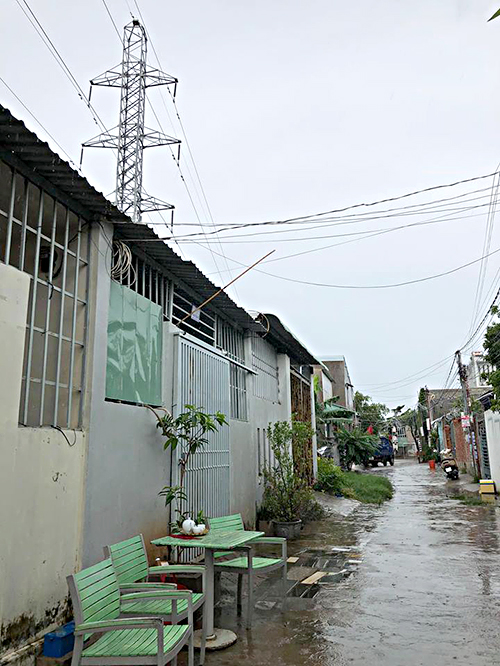 Các căn nhà xây dựng trái phép dưới hành lang an toàn lưới điện thuộc Dự án Khu nhà ở Khang Linh phường 10 (TP.Vũng Tàu).