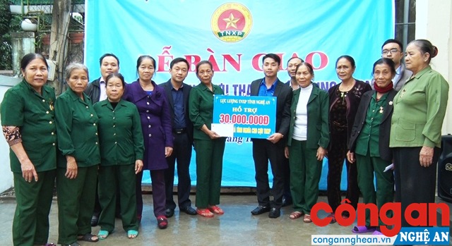 Nghệ An đang tăng cường tháo gỡ khó khăn, vướng mắc trong thực hiện chính sách hỗ trợ nhà ở cho người có công với cách mạng