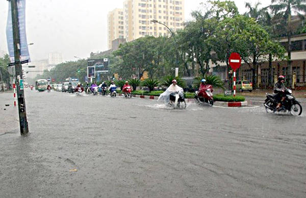 Hệ thống hạ tầng đấu nối chưa đảm bảo là một nguyên nhân gây ngập úng vào mùa mưa.