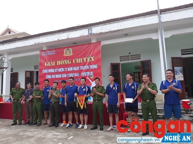 Liên quân An ninh – tổng hợp và Liên quân XDPT&PTX – HTTP đồng giải Ba