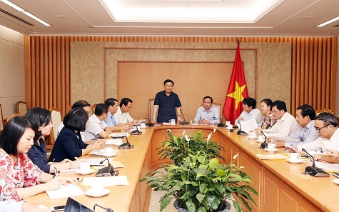 Phó Thủ tướng Vương Đình Huệ phát biểu tại cuộc họp