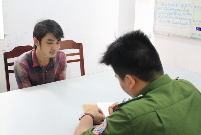 Sang tại cơ quan Công an.
