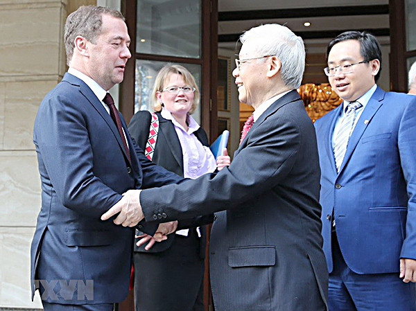 Tổng Bí thư Nguyễn Phú Trọng hội kiến với Thủ tướng Liên bang Nga Dmitry Medvedev.