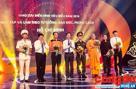 Nhiệm vụ liên tục, thực hiện thường xuyên (Bài 3)