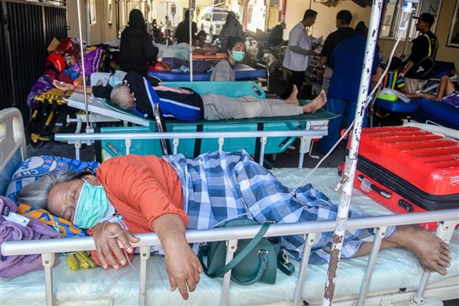 Nạn nhân bị thương trong trận  động đất điều trị tại bệnh viện ở Palu, tỉnh Trung Sulawesi, Indonesia.  