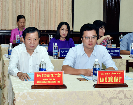Đồng chí Lương Trí Tiên, Ủy viên Ban Thường vụ Tỉnh ủy, Trưởng Ban Nội chính Tỉnh ủy tham dự hội nghị.