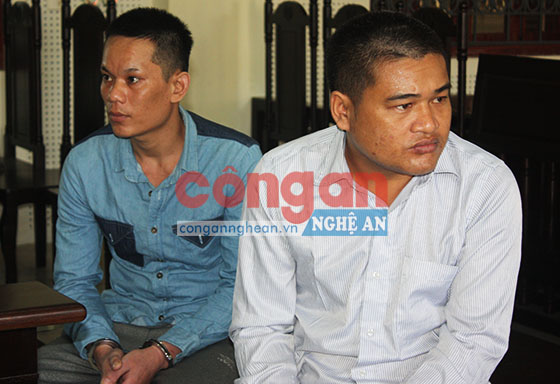 2 bị cáo Huy và Vinh tại phiên tòa
