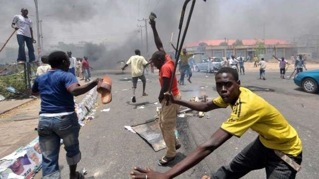 Bạo lực giữa các cộng đồng ở Kaduna.